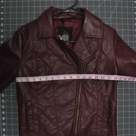 Red Jacket Motorcycle Faux Leather Quilted - Picture 3 of 3